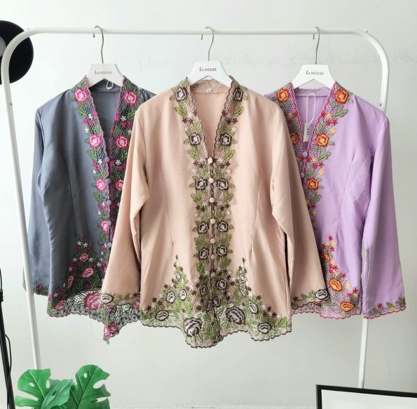 Kebaya Top (435)