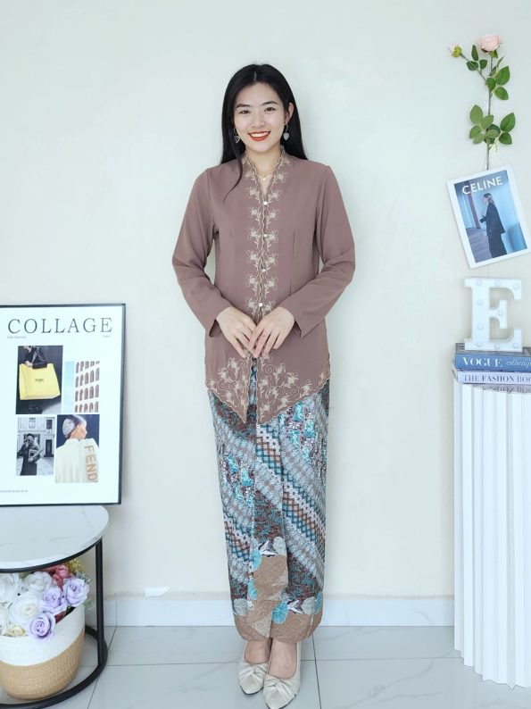Embroidery Kebaya Sulam Top (免烫，冷布，不热) (52921)