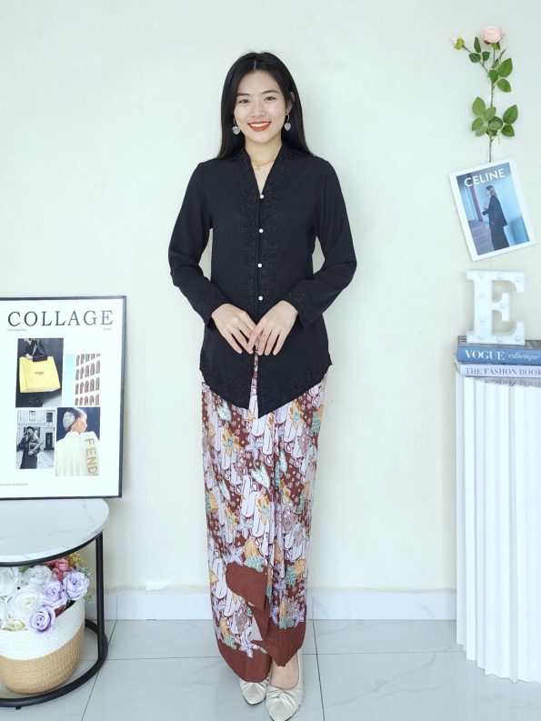 Kebaya Sulam Nora Top (免烫，冷布，不热) (52870)