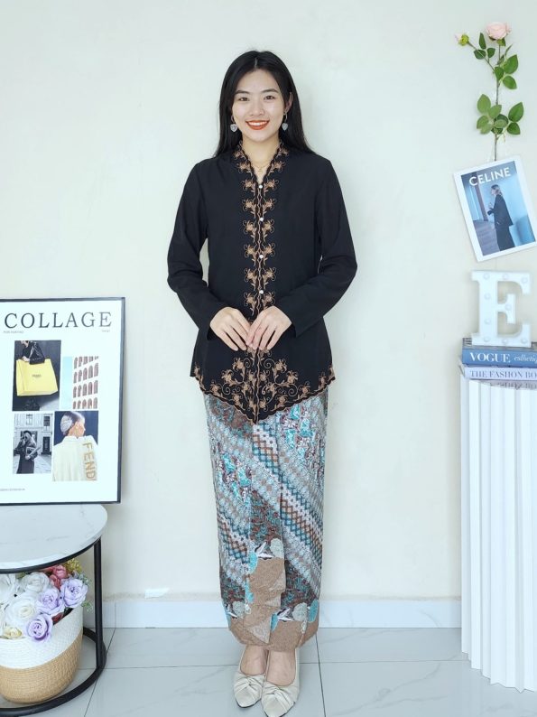 Embroidery Kebaya Sulam Top (免烫，冷布，不热) (52921)