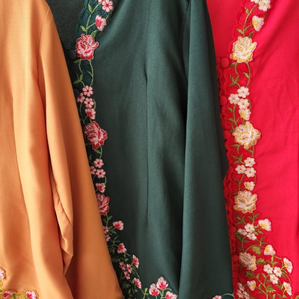 Kebaya Sulam Top (New Design) (699）