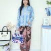 高品仿牛仔刺绣Floral 时装上衣 (7262)