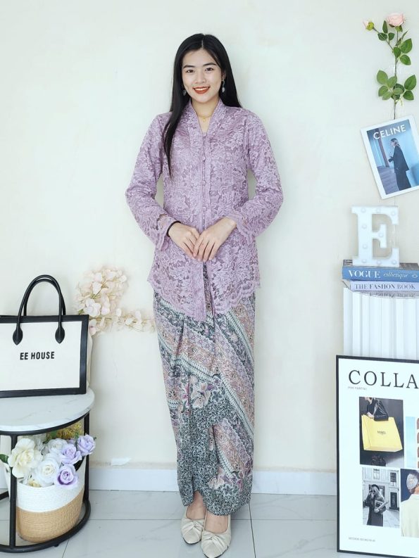 Lace Kebaya Top (125)