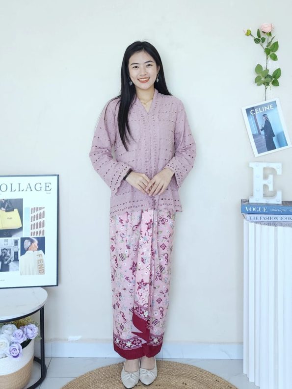 Premium 桐花 Kebaya Top (2227)A3