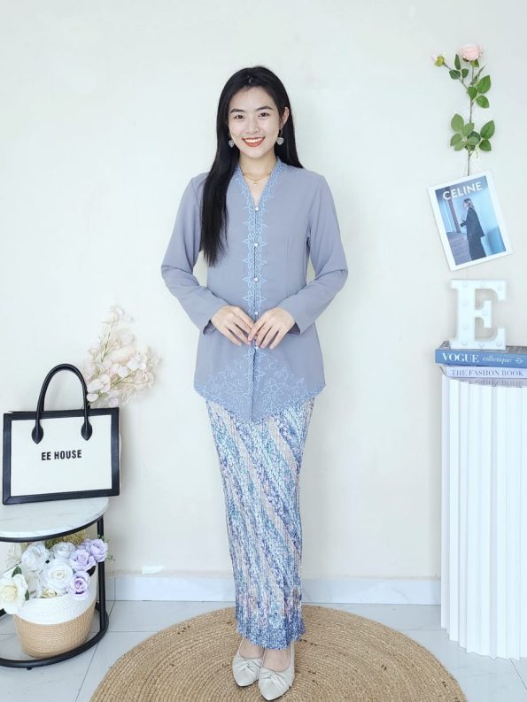 Pleated Batik Skirt (C30)