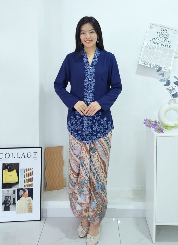 Embroidery Kebaya Sulam Top (免烫，冷布，不热) (52897)