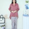Satin Kebaya Sulam Top (558)