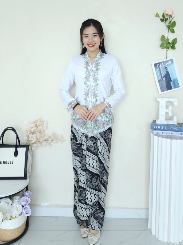 Pario Batik Skirt (B27)