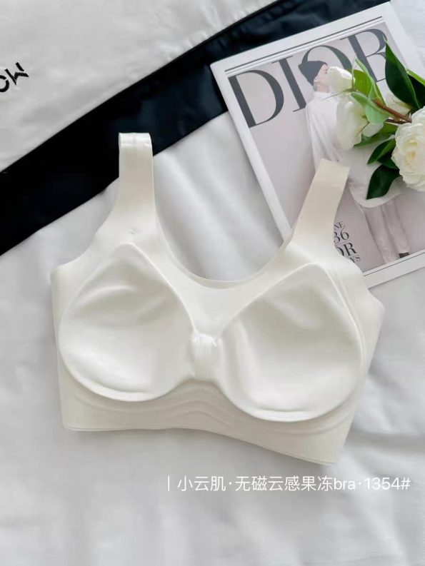 无痕云感果冻Bra (Z1354)