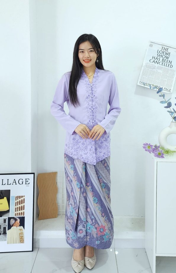 Embroidery Kebaya Sulam Top (免烫，冷布，不热) (52897)
