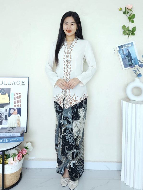 Embroidery Kebaya Sulam Top (52924)B26