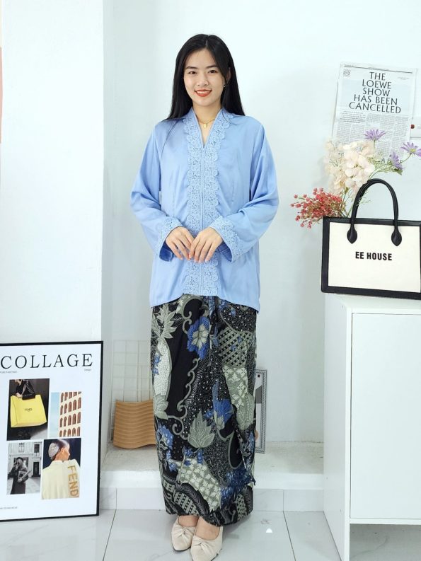 钩花设计 Kebaya Top (New Arrivals) (8270)