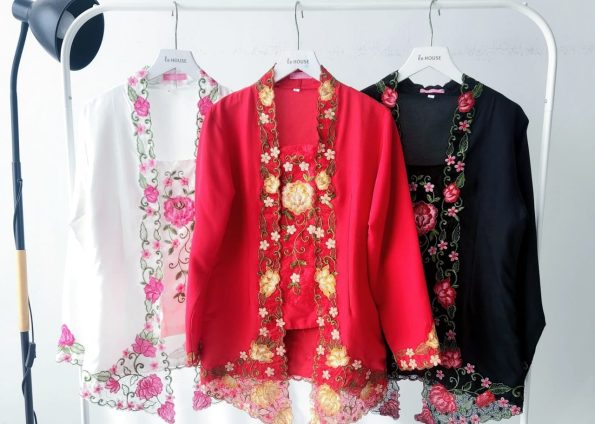 新款设计 Kebaya Sulam Top (New Arrivals) (722)