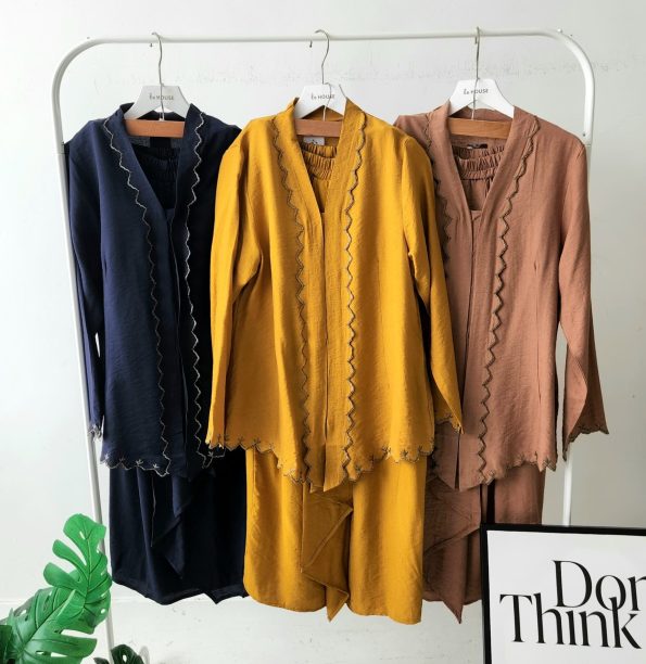 Sulam Kebaya Plain Set (New Arrivals) (2373)