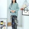 钩花设计 Kebaya Top (New Arrivals) (8270)
