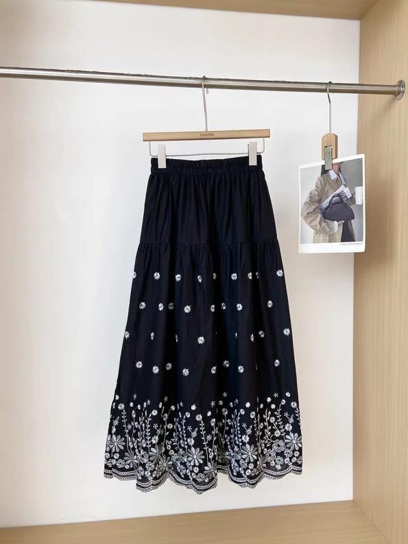 刺绣花韩式 Midi Skirt (5380)C16