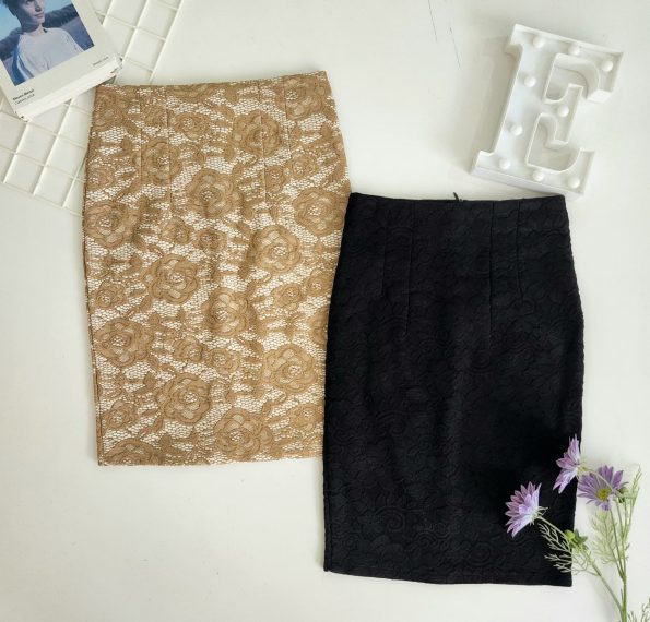 Rose Lace Midi Skirt (241)