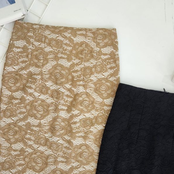 Rose Lace Midi Skirt (241)