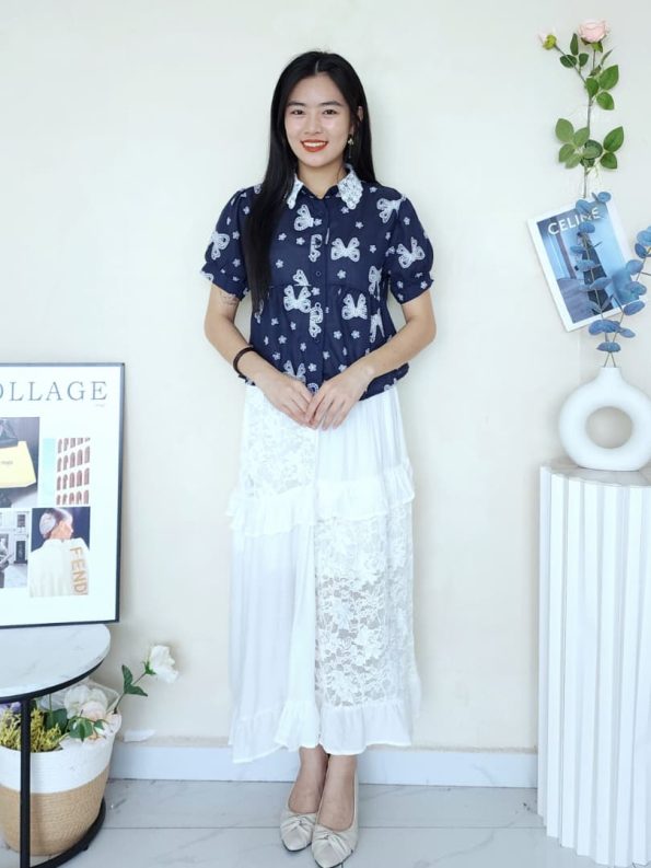 韩式蝴蝶结绣花衫 (8021)