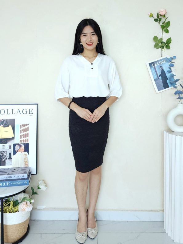 Rose Lace Midi Skirt (241)