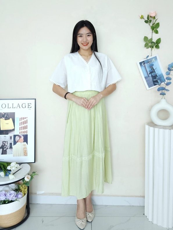 绣花桐花时装上衣 (6617)