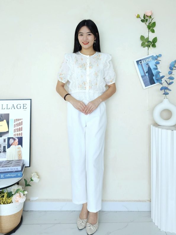 高品钩花刺绣时装上衣 (221)