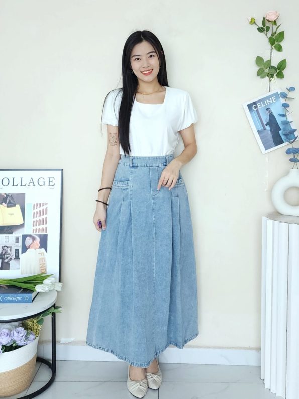 Premium Denim Skirt (900)