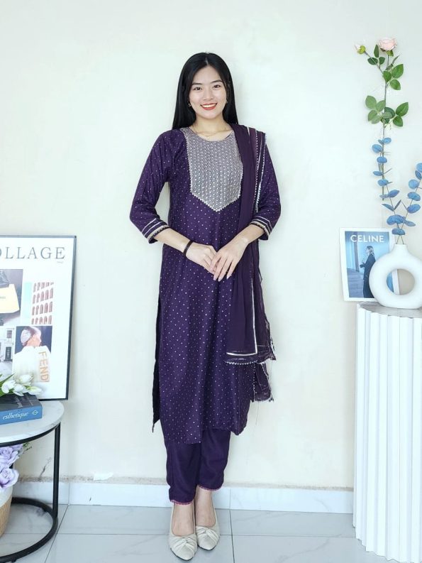 Ivory Punjabi Suit with Dupatta Full Set (9032)